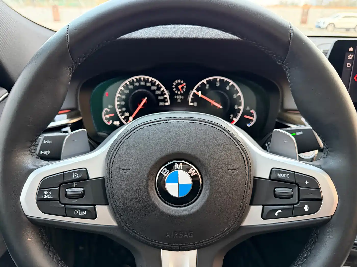 BMW 6 Series GT 2019 630i M Sport Package фото 12