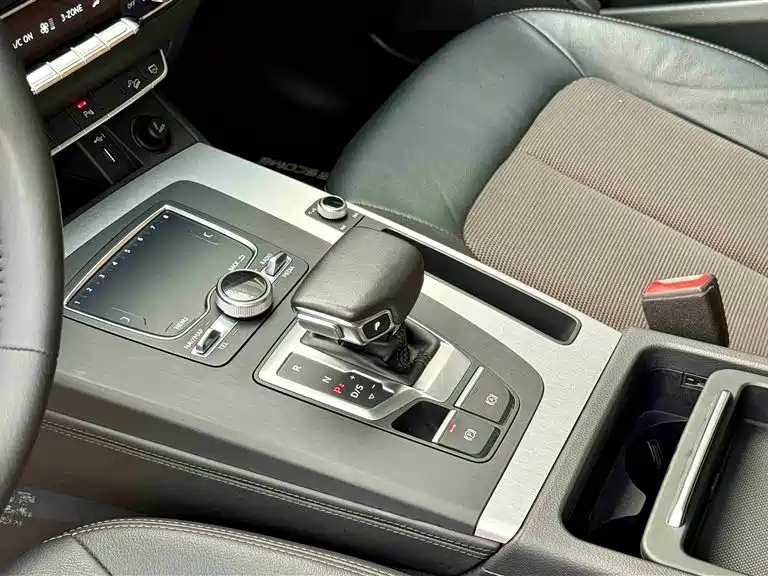Audi Q5L 2018 40 TFSI Premium Fashion China VI фото 10