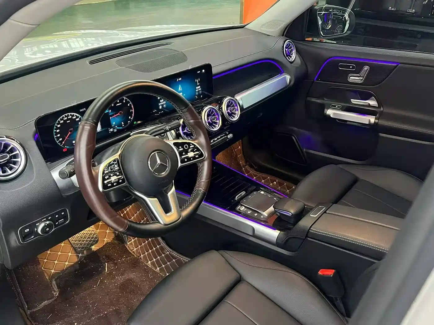 Mercedes-Benz GLB 2022 Model GLB 200 4MATIC фото 4