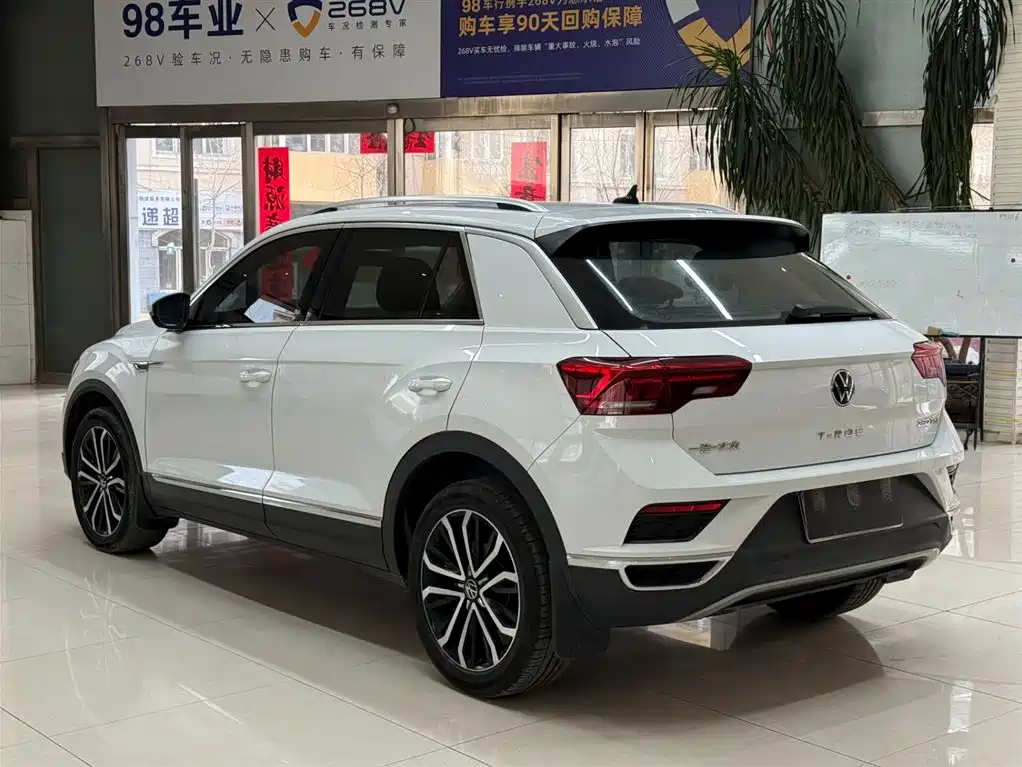Volkswagen T-ROC 2022 280TSI DSG 2WD Comfort PLUS фото 6