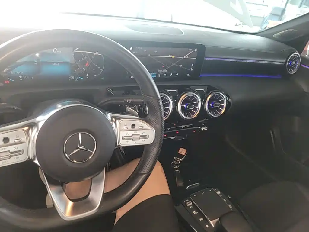 MERCEDES-BENZ CLASS A