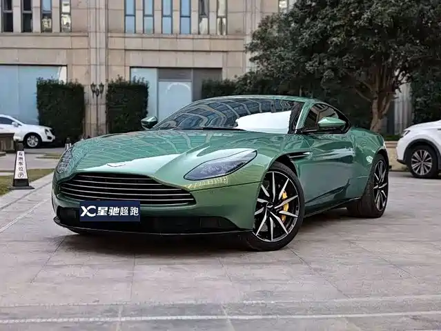 aston-martin db11