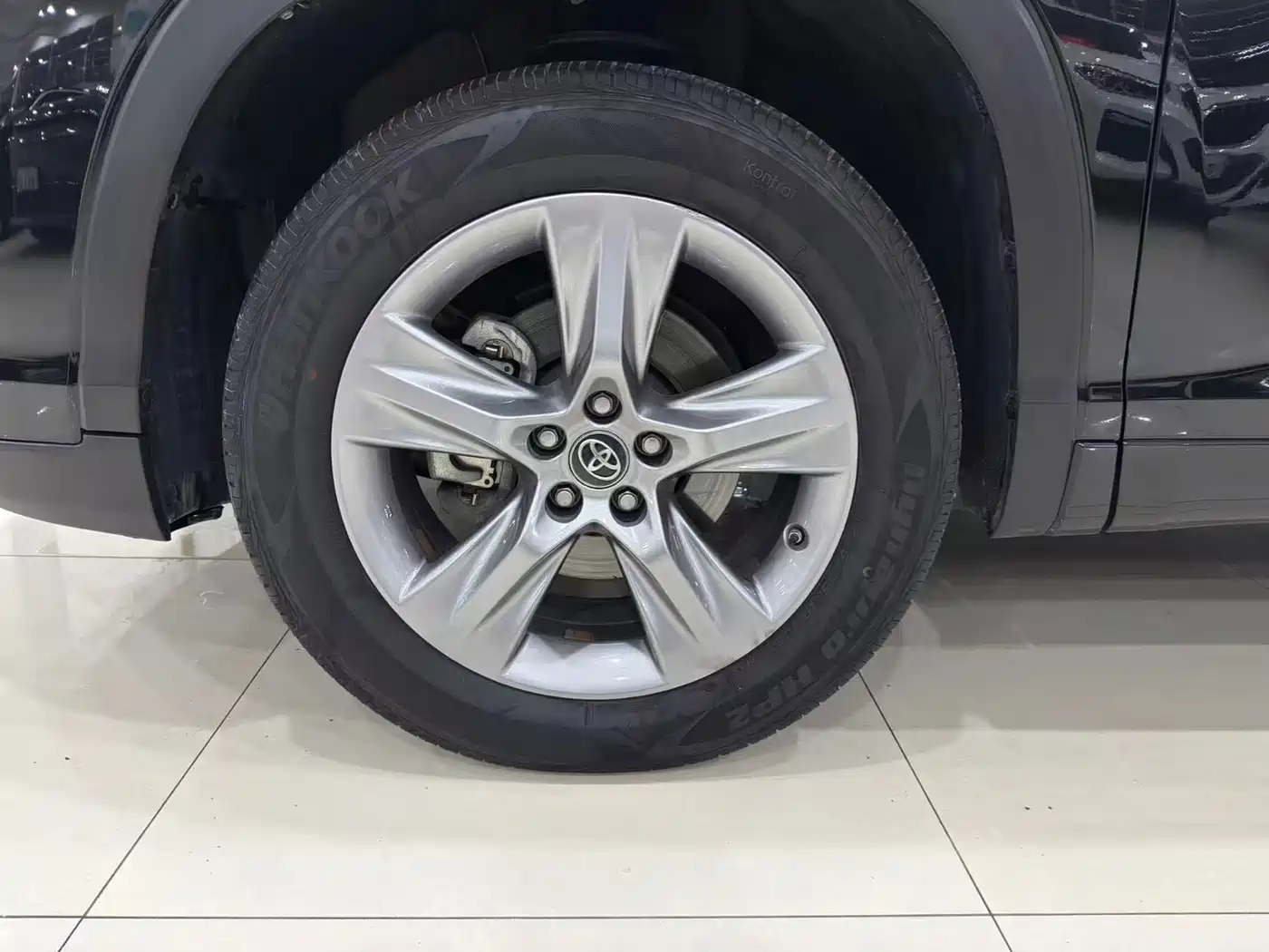 Toyota Highlander 2018 2.0T 4WD Luxury 7-seater China VI фото 18