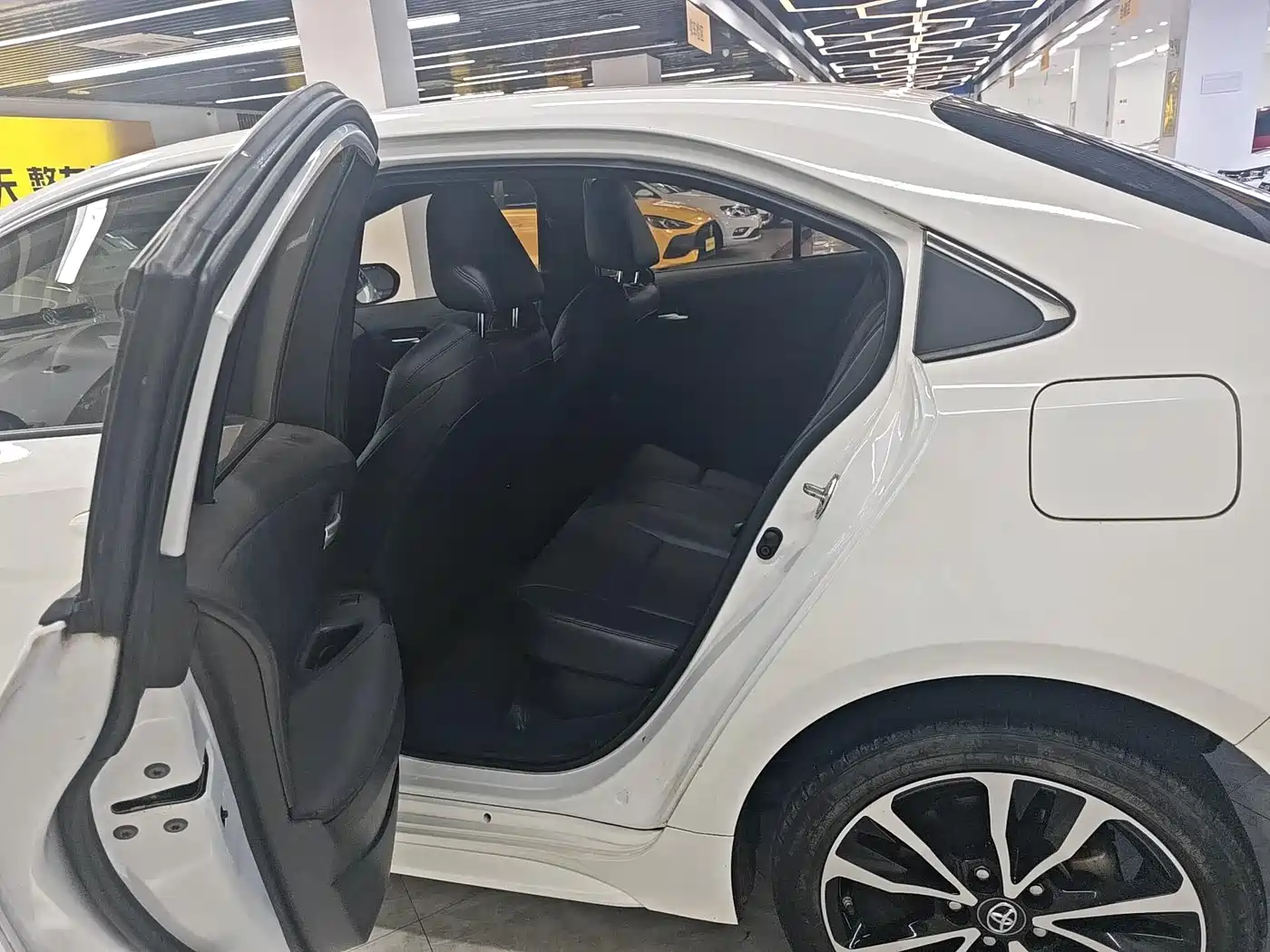 Toyota Levin 2022 Dual Engine 1.8H E-CVT Sport Edition фото 10