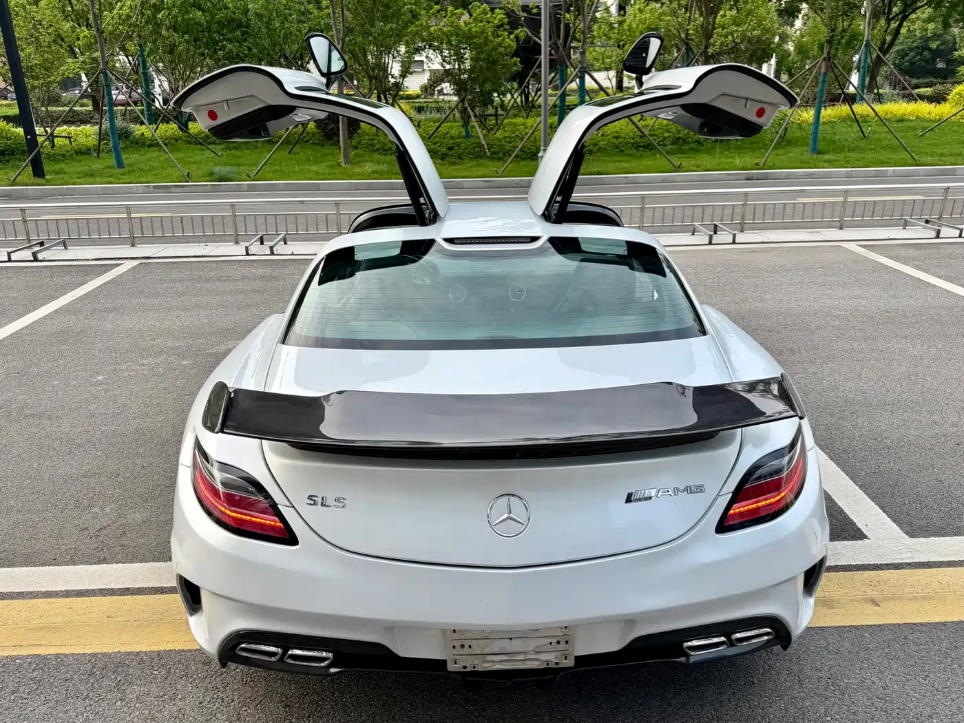 Mercedes-Benz SLS AMG 2011 SLS AMG фото 19