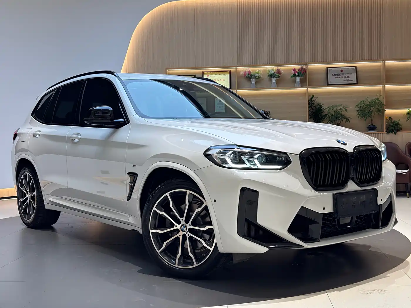 BMW X3 2022 xDrive30i Leading M Night Package фото 3