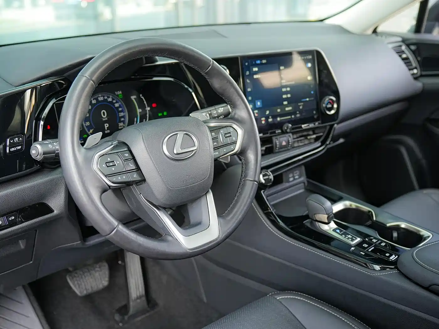 Lexus NX New Energy 2022 400h+ Joy Edition фото 9