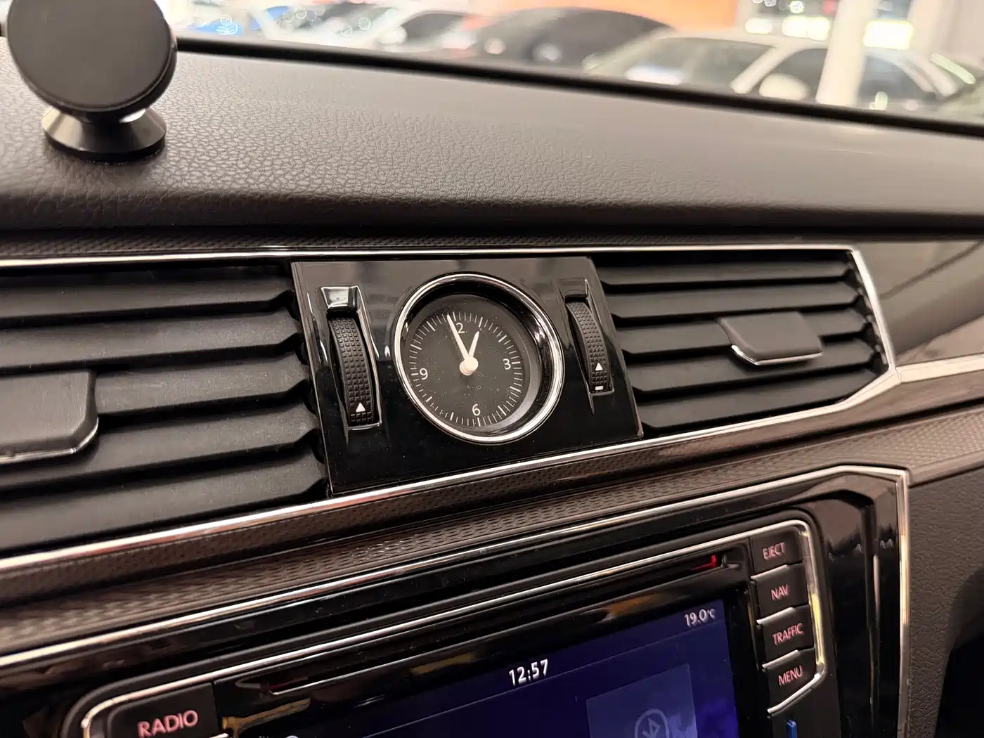 Volkswagen Passat 2016 330TSI DSG Executive Edition фото 10