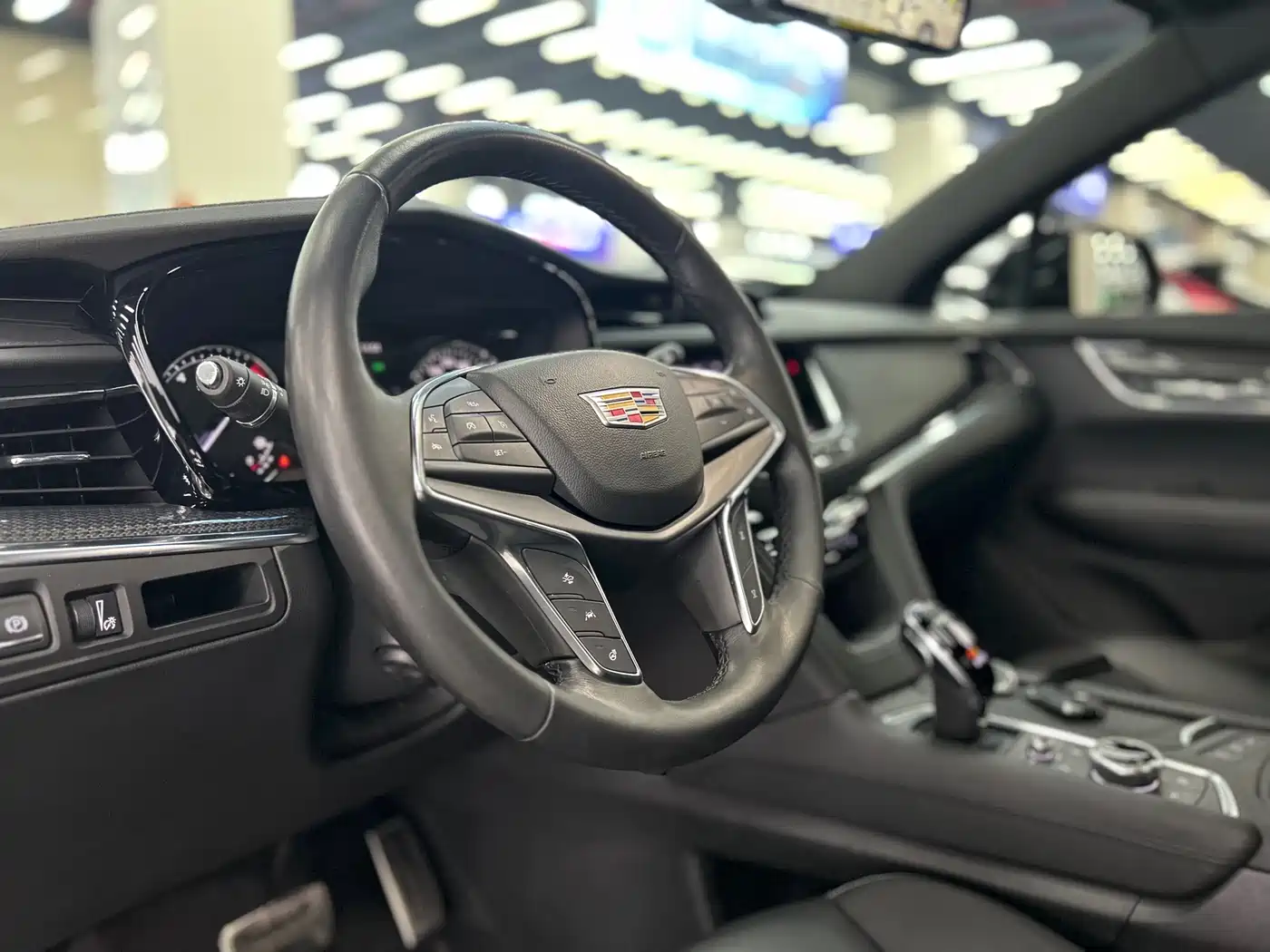 Cadillac XT5 2022 2.0T AWD Luxury (Hummingbird Edition) фото 6