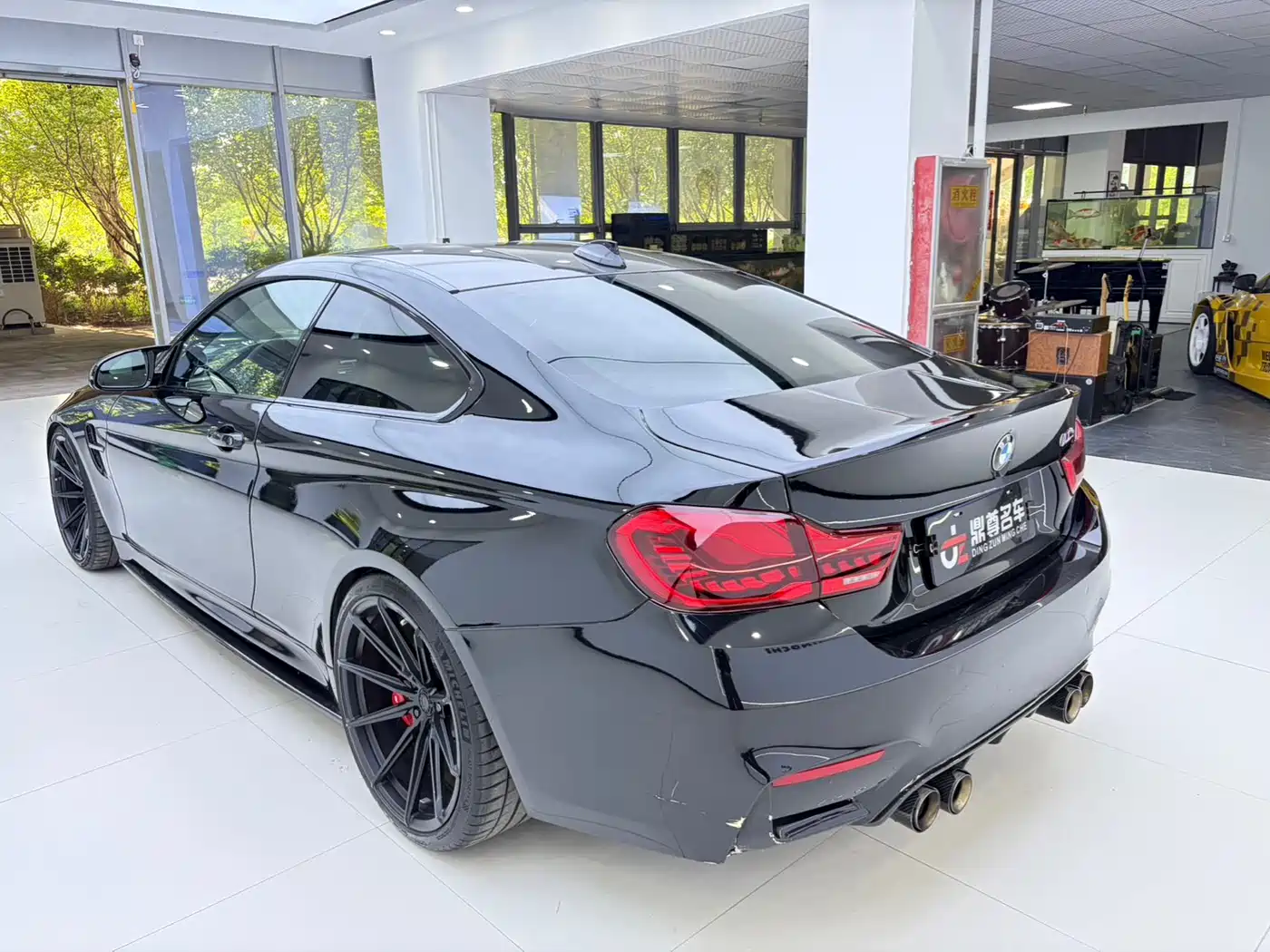 BMW M4 2017 M4 Coupe MT фото 7