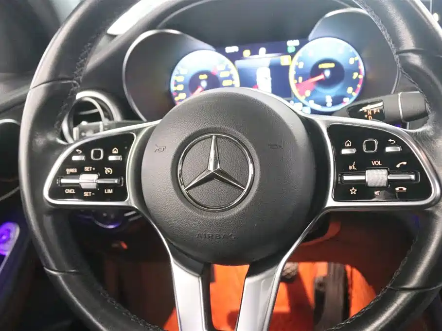 Mercedes-Benz GLC Coupe 2020 GLC 300 4MATIC Coupe SUV фото 6
