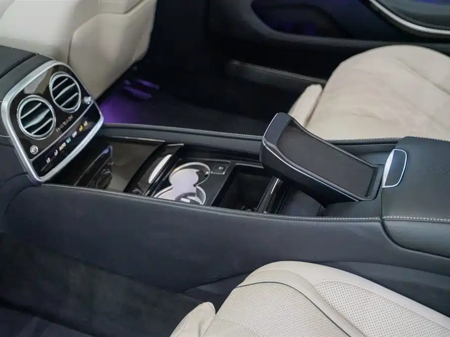 IMSA Maybach S-Class 2020 S 450 MAYBACH Executive 4-seater фото 12