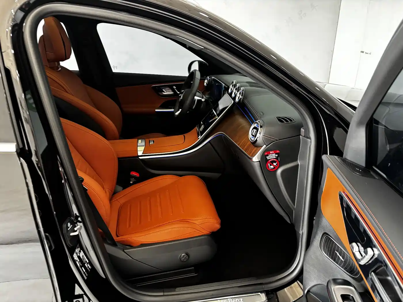 Mercedes-Benz GLC 2025 Facelift GLC 300 L 4MATIC Dynamic 5-seater фото 25