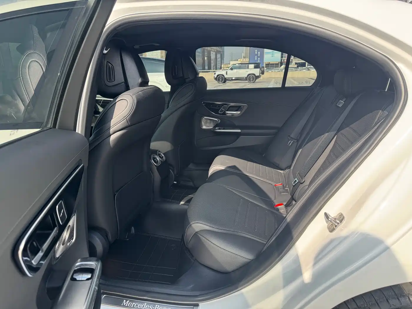 Mercedes-Benz C-Class 2024 Second Facelift C 260 L Night Edition Sport фото 10