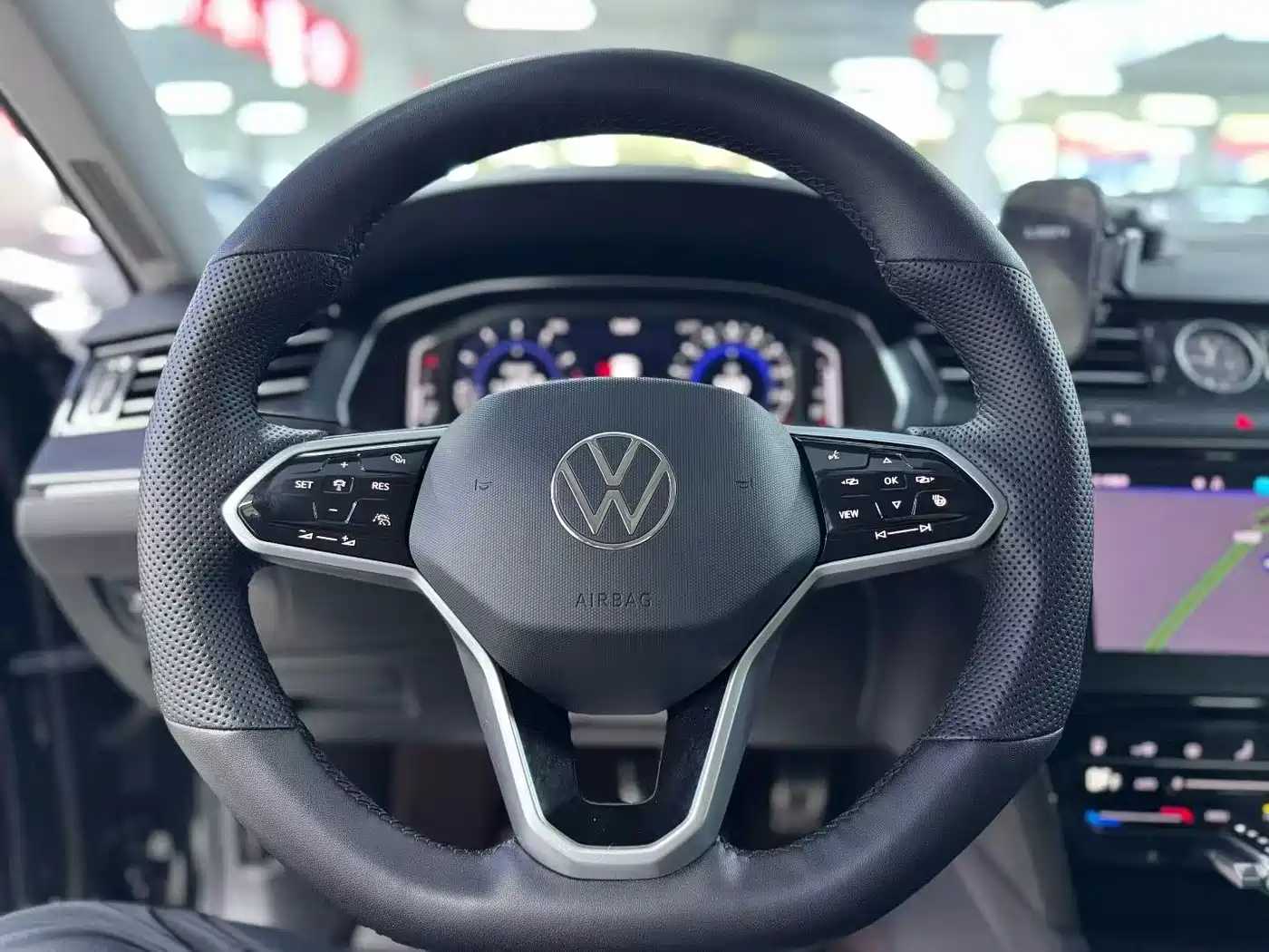 Volkswagen Magotan 2025 Popular Edition 330TSI DSG Luxury фото 5
