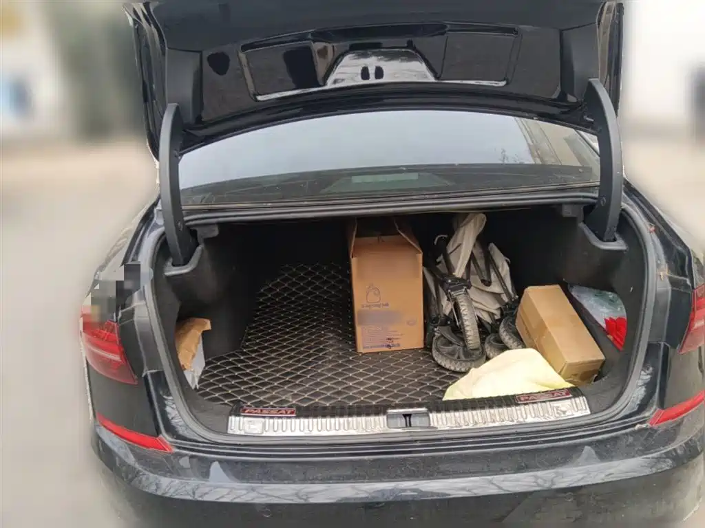 Volkswagen Passat 2020 Facelift 330TSI Luxury China VI фото 10