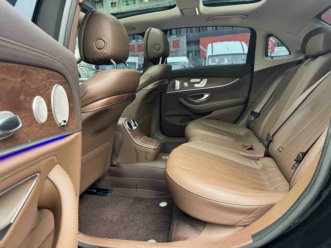 MERCEDES-BENZ E CLASS