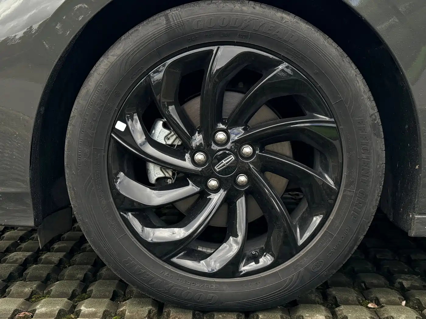Lincoln Z 2024 2024 2.0T 2WD Premium Hybrid Edition