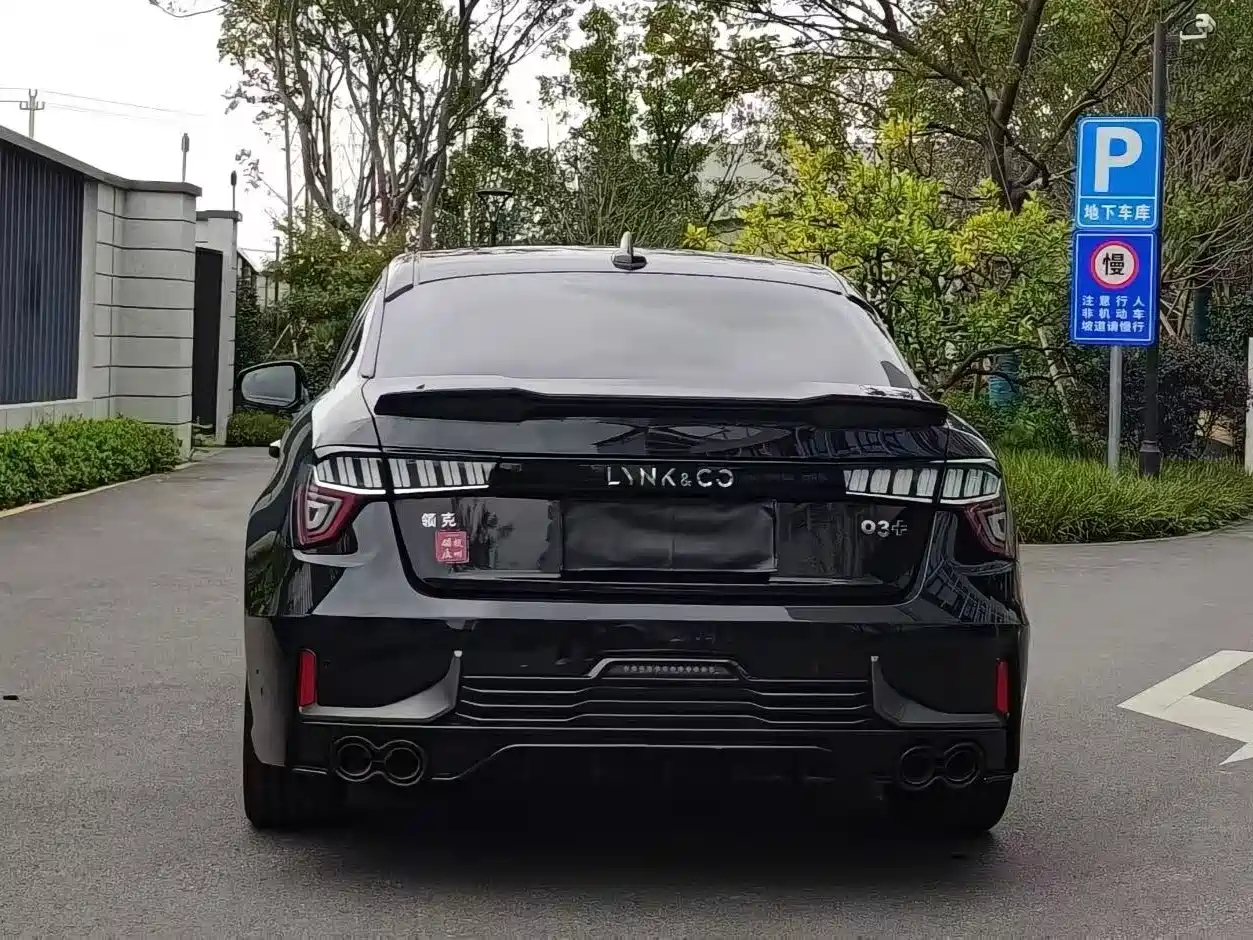 Lynk & Co 03 2022 03+ 2.0TD Auto Wind Rider Edition фото 8