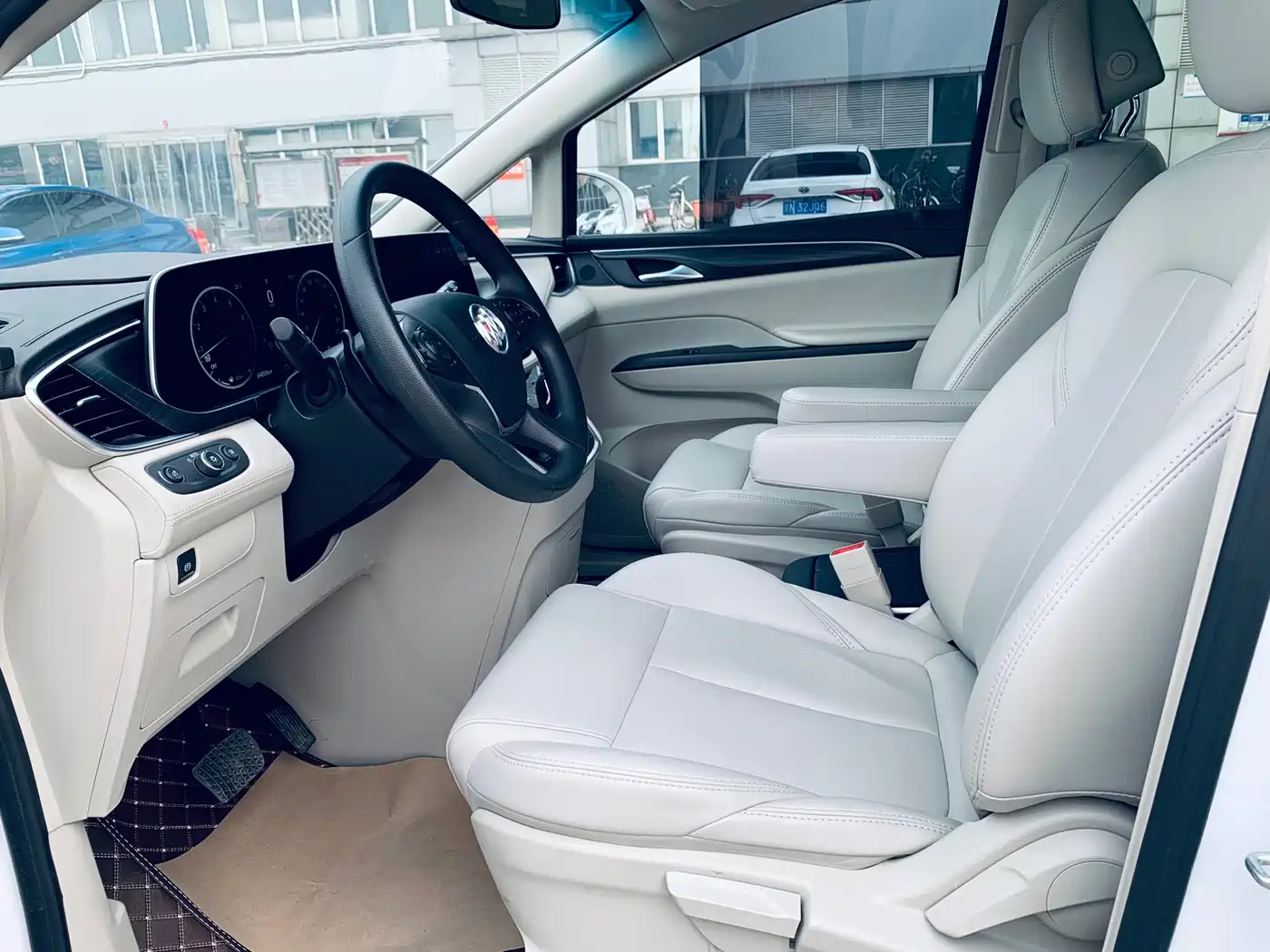 Buick GL8 2023 ES Landmaster Comfort фото 4