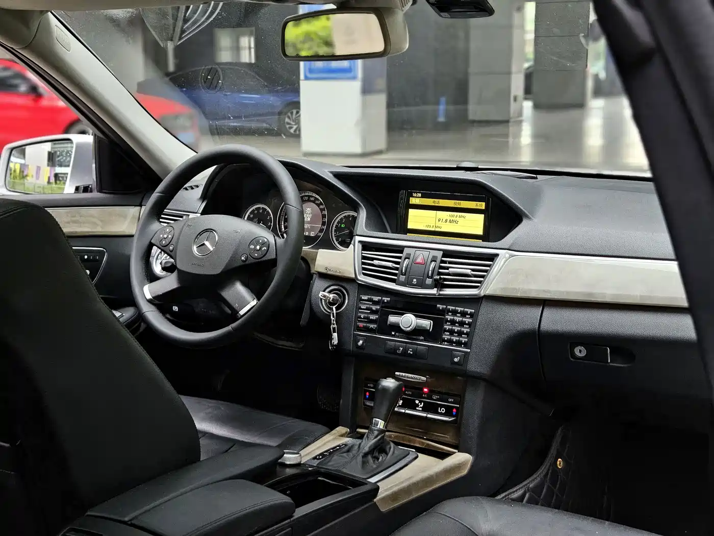 Mercedes-Benz E-Class (Import) 2010 E 200 CGI Elegance фото 12