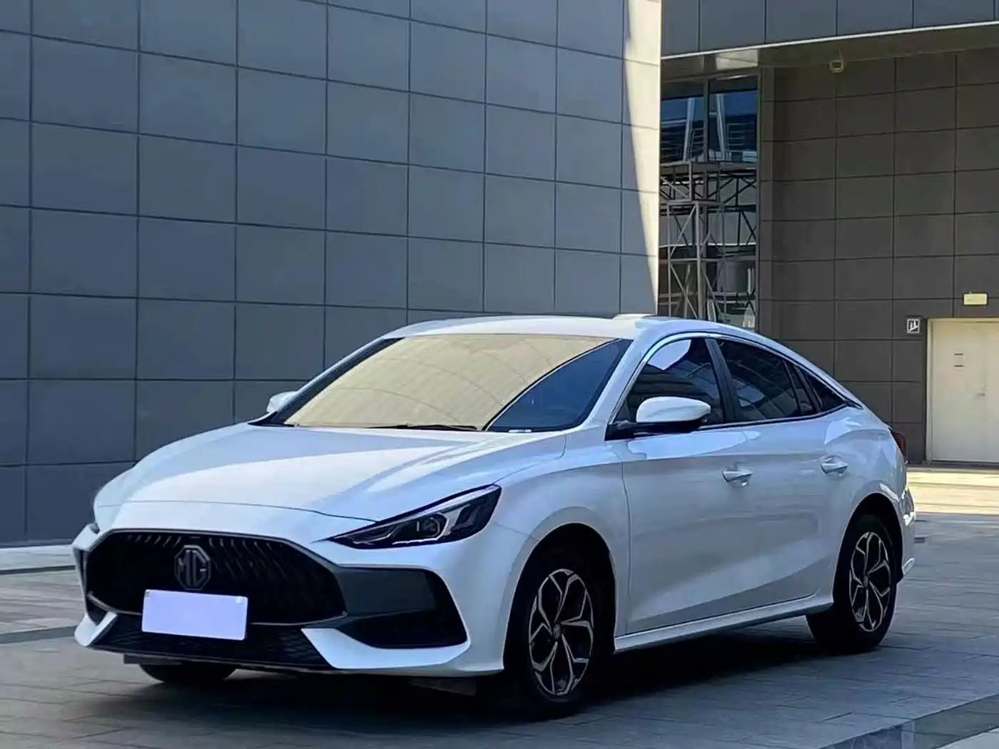 MG MG5 2022 — пригон из Китая