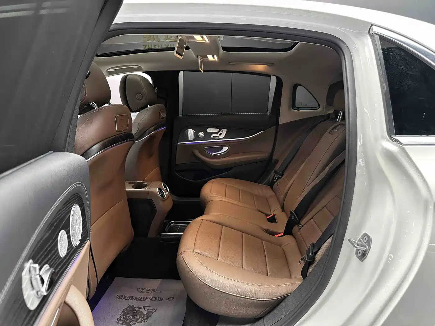 Mercedes-Benz E-Class 2020 E 300 L Sport Luxury Model фото 8