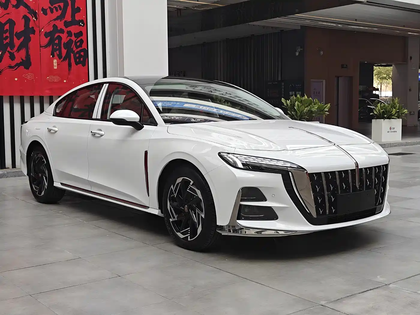 Hongqi H6 2023 2.0T Elegance Edition фото 3