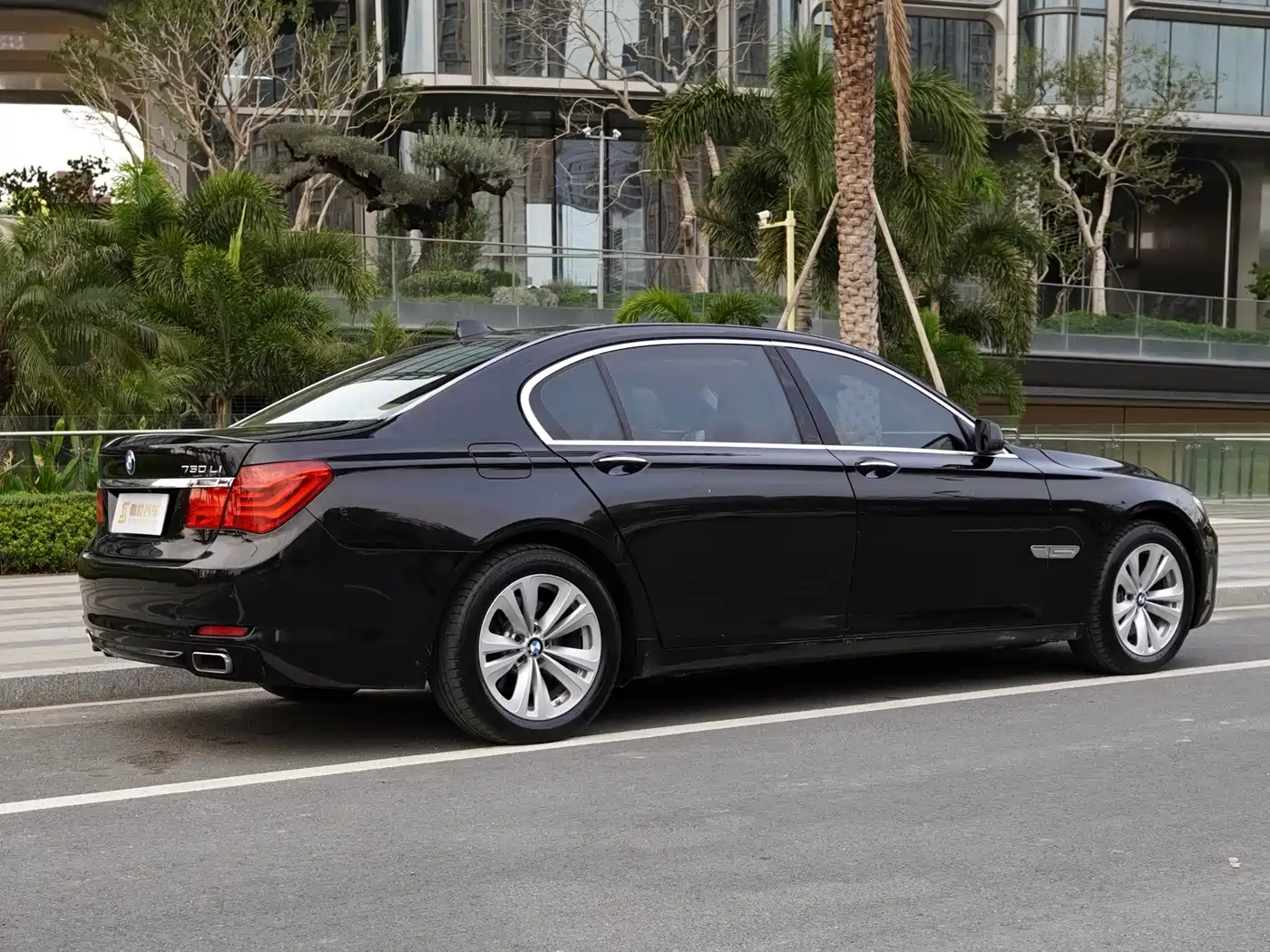 BMW 7 Series 2009 730Li Luxury фото 13