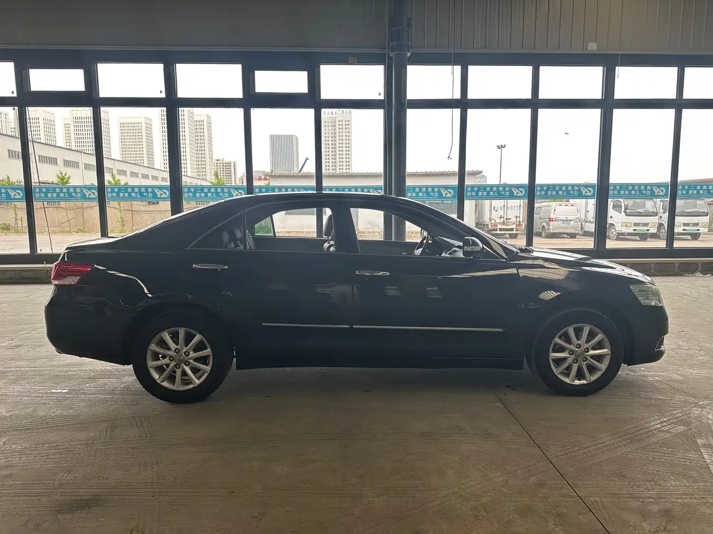 Toyota Camry 2010 200G Luxury Edition фото 4