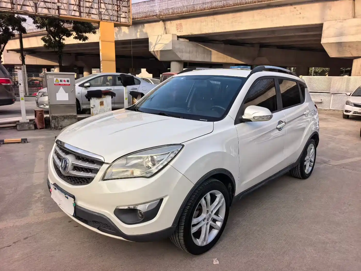Фото 1 - Changan CS35