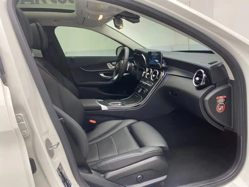 Mercedes-Benz C-Class 2021 C 260 L Sport Starry Exclusive Edition фото 18
