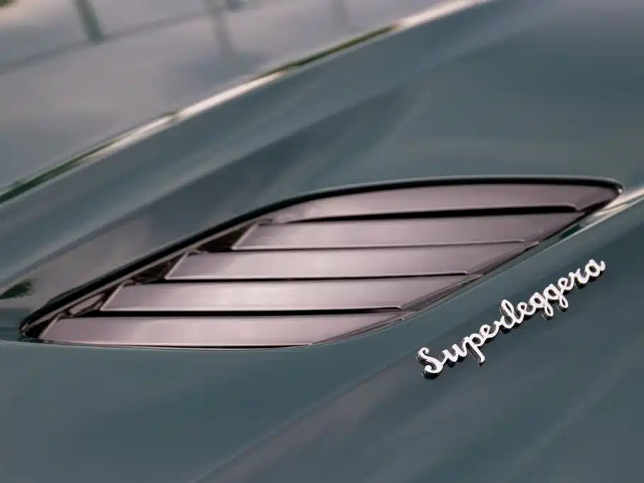 Aston Martin DBS 2021 2020 DBS Superleggera V12 Coupe