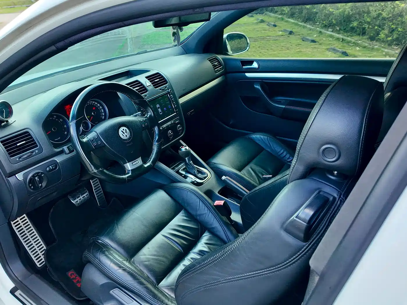 Volkswagen Golf (Import) 2006 GTI 2.0T 3-Door фото 60