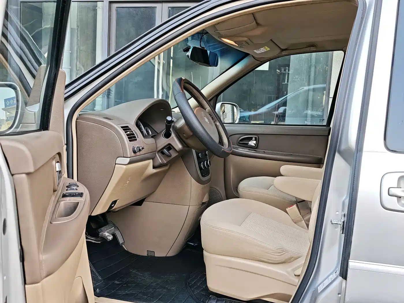 Buick GL8 2014 2.4L Classic Edition фото 4