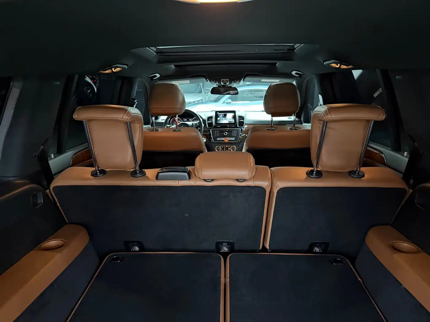 Mercedes-Benz GLS 2017 GLS 400 4MATIC Luxury фото 27