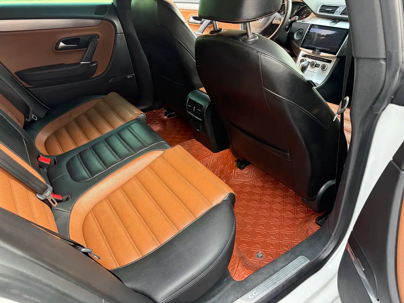 Volkswagen FAW-Volkswagen CC 2015 1.8TSI Luxury фото 11