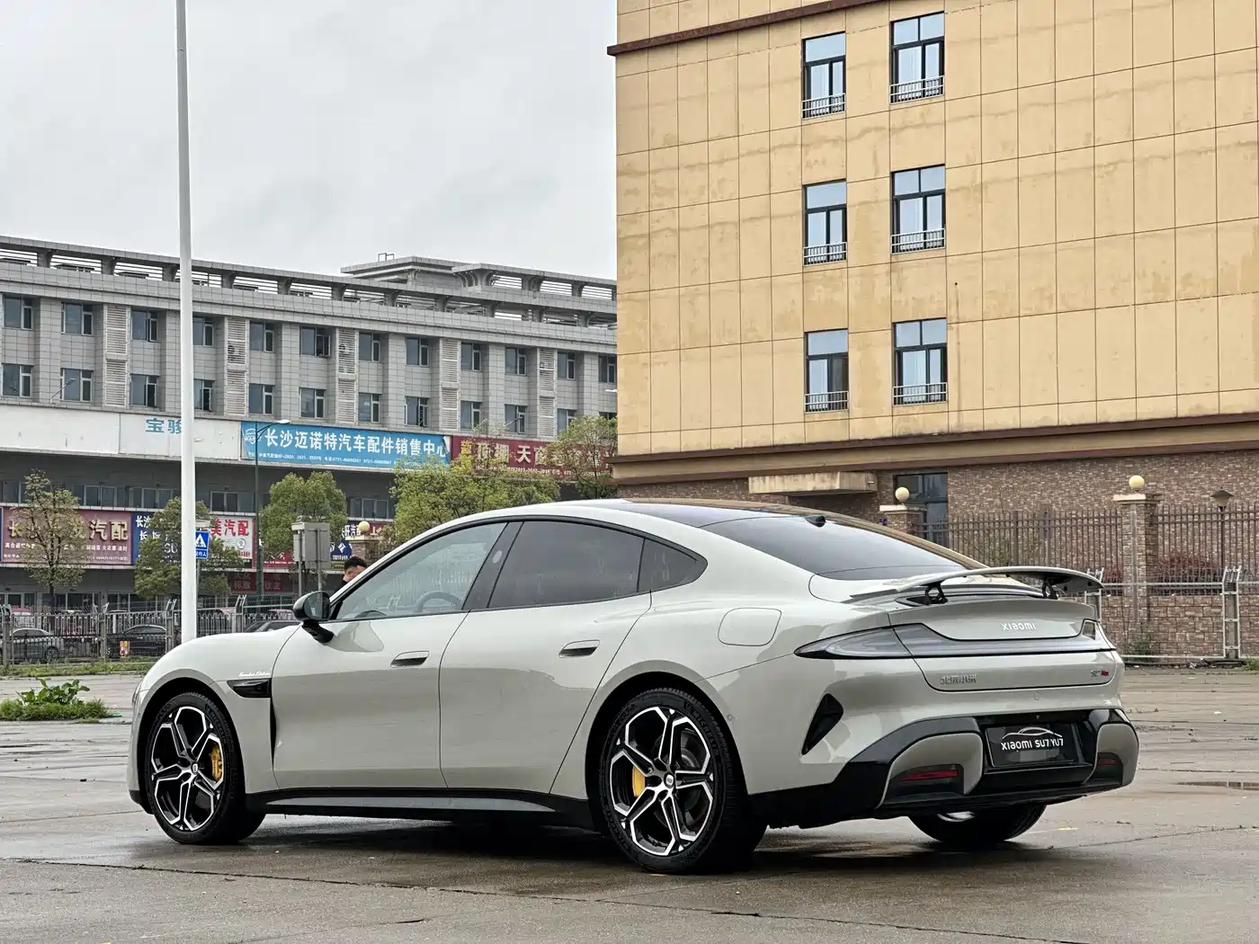 XIAOMI CAR XIAOMI SU7