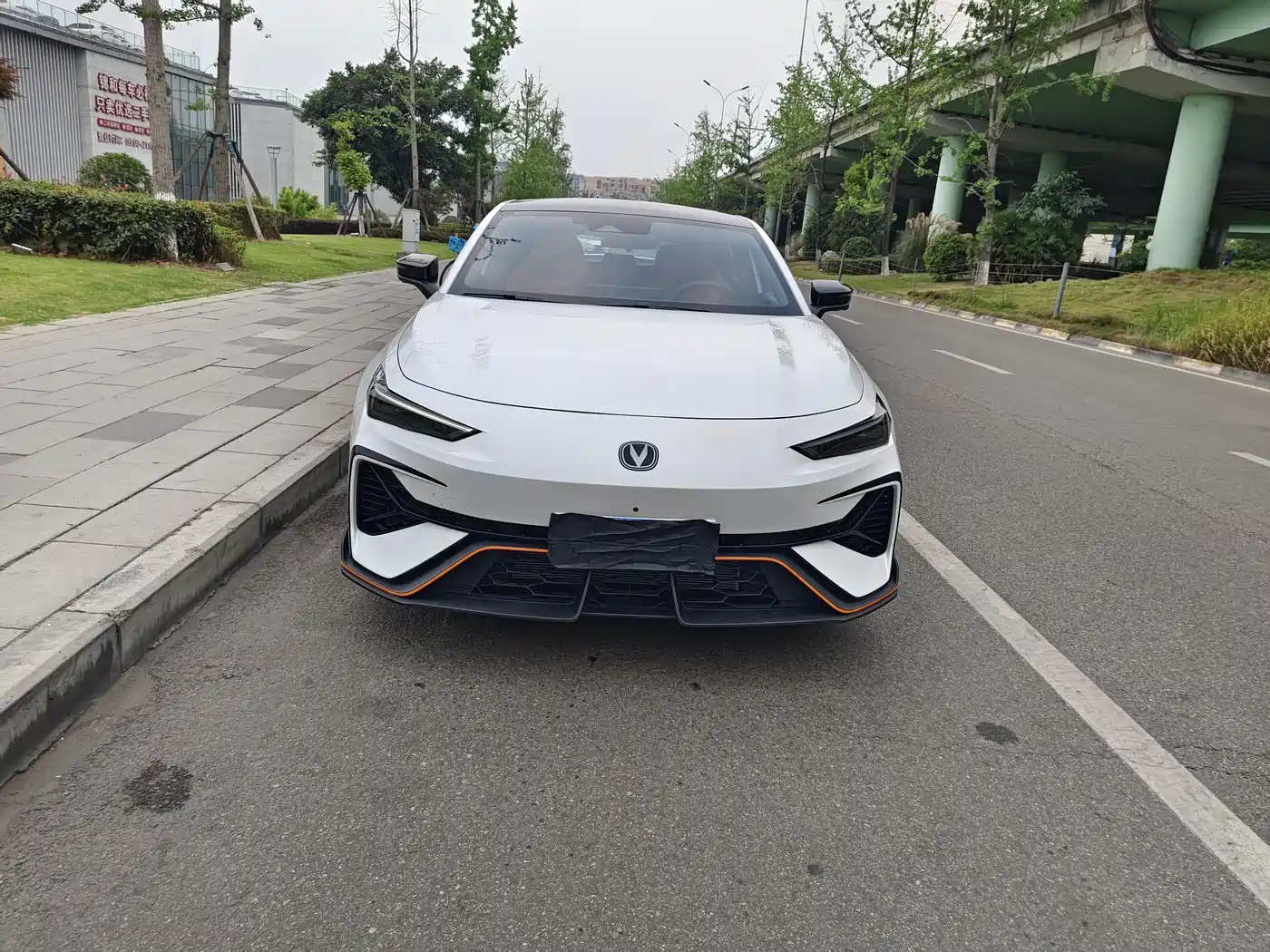 CHANGAN UNI-V