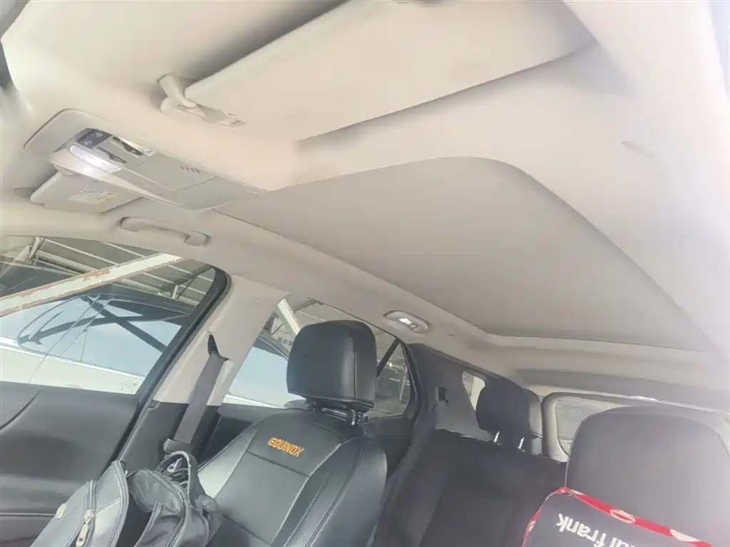Chevrolet Equinox 2019 535T Auto Control Edition China V фото 18