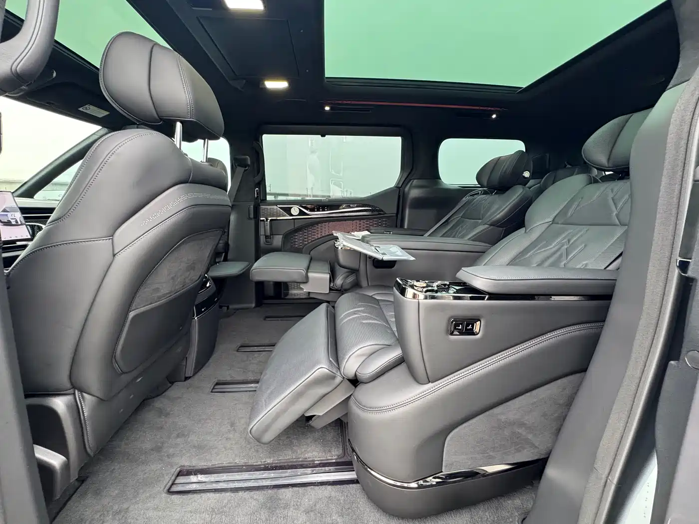 ZEEKR EXTREME KRYPTON 009