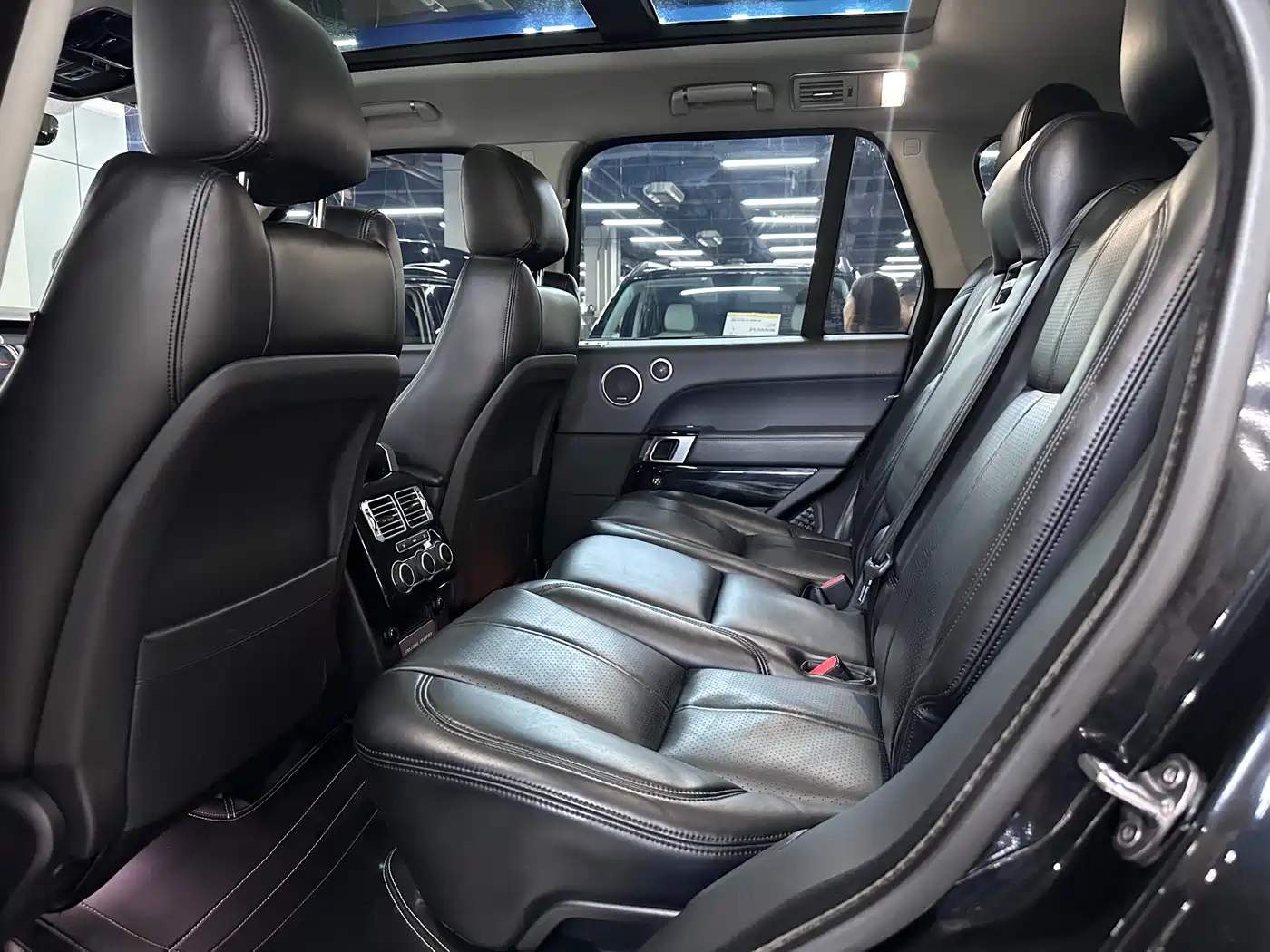 Land Rover Range Rover 2017 3.0 SC V6 Vogue фото 6