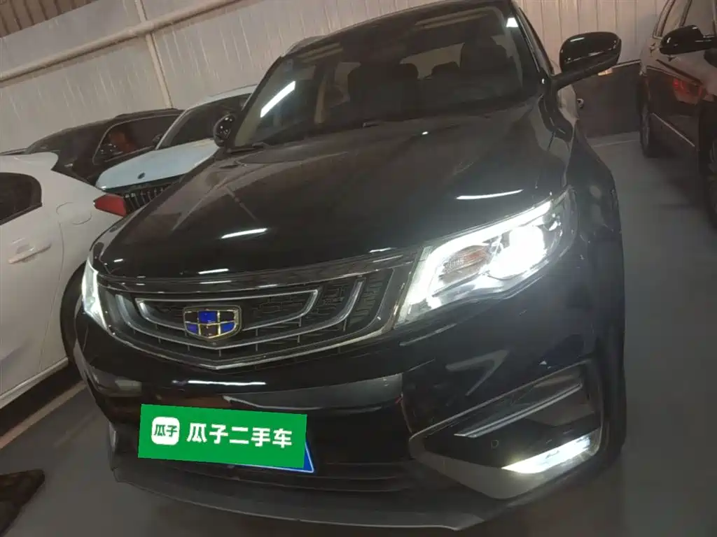 Фото 3 - Geely Atlas