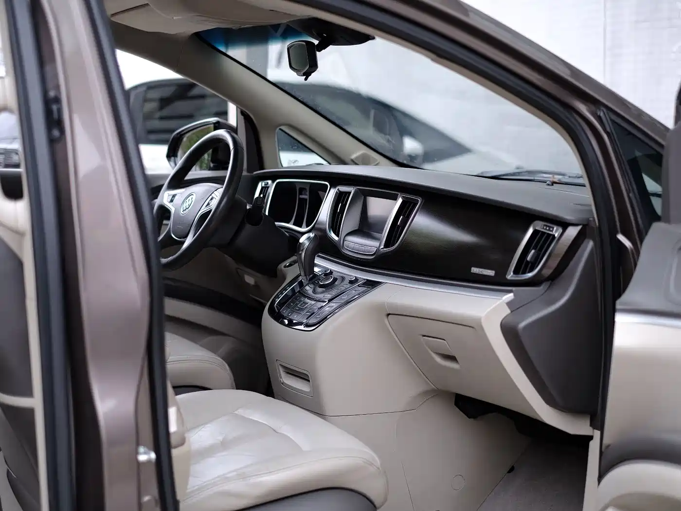 Buick GL8 2013 2.4L LT Luxury Business Executive Edition фото 41