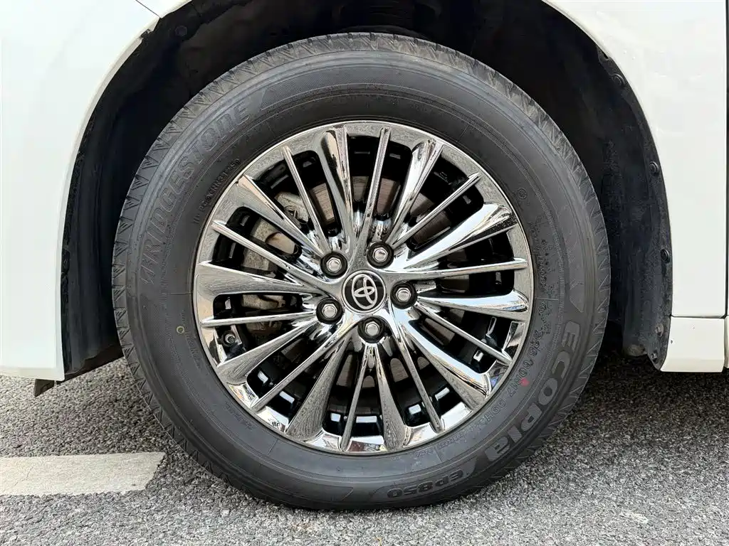 Toyota Alphard 2021 Hybrid 2.5L Premium фото 20
