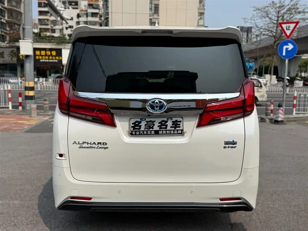 Toyota Alphard 2021 Hybrid 2.5L Premium фото 5