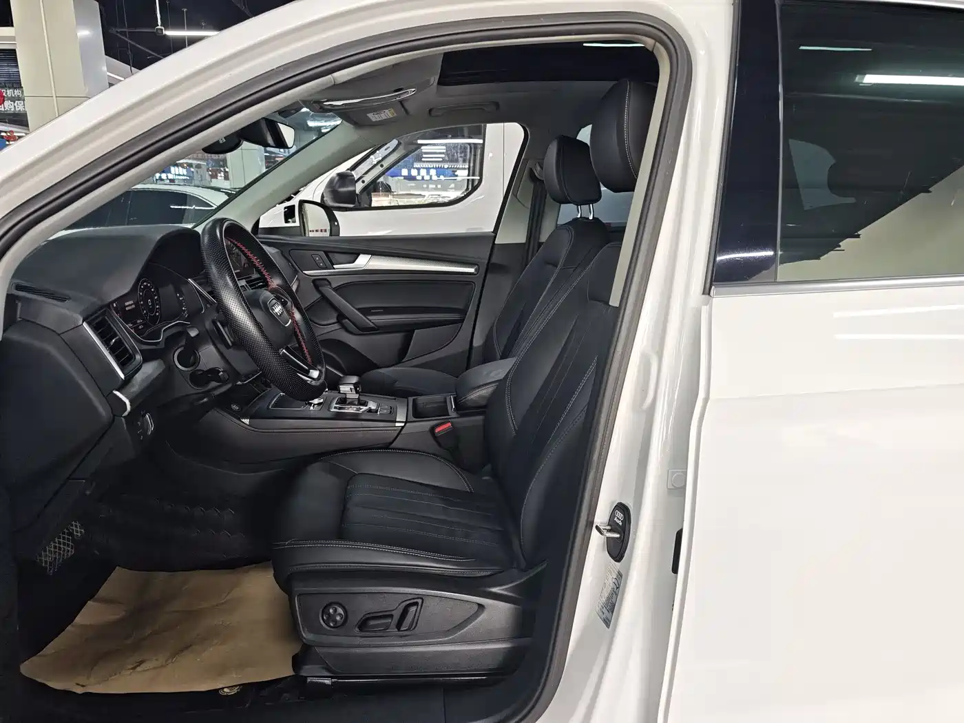 Audi Q5L 2020 45 TFSI Exclusive Fashion фото 7