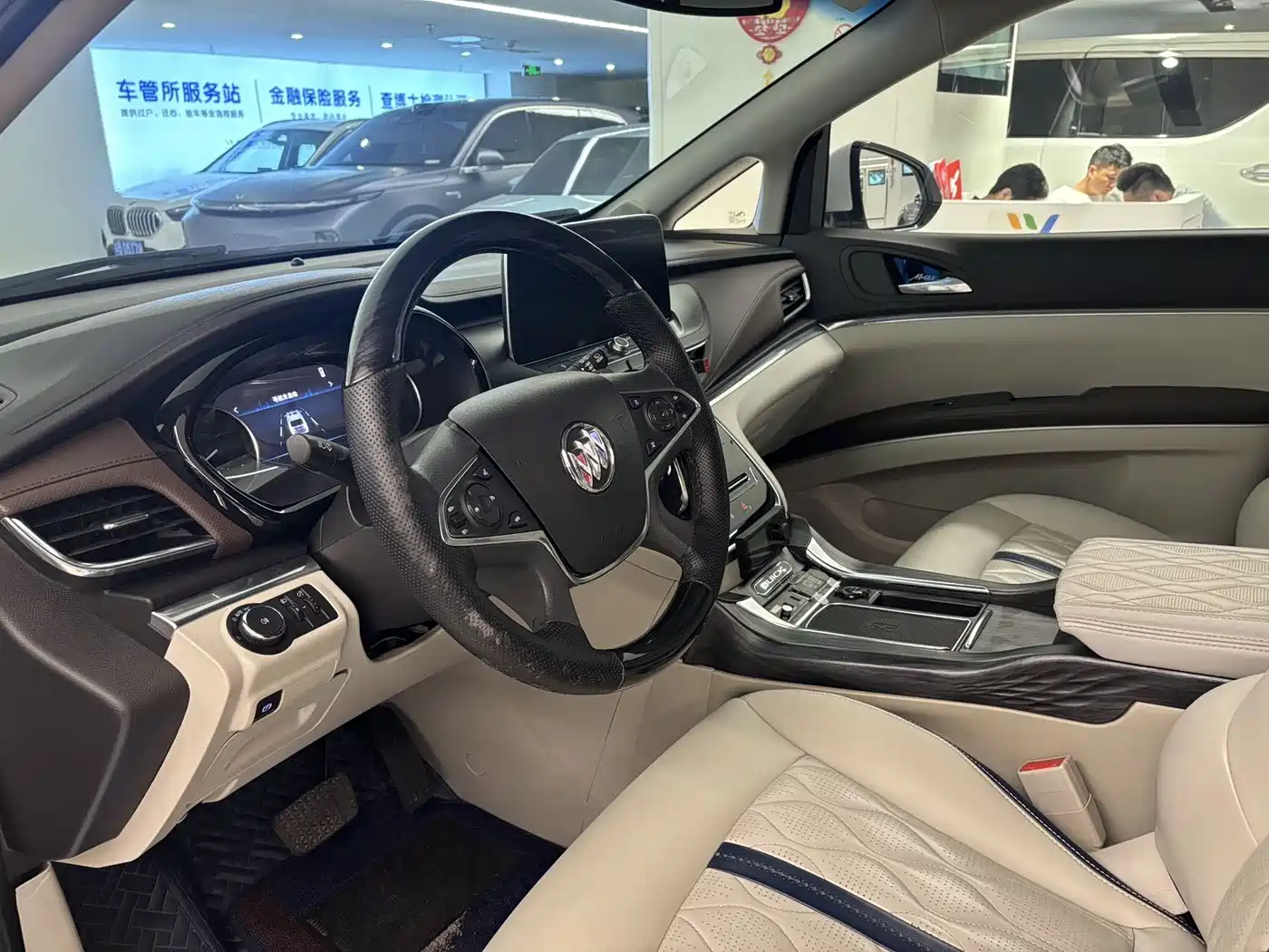 Buick GL8 2020 Model Land Business Class 652T Luxury фото 5
