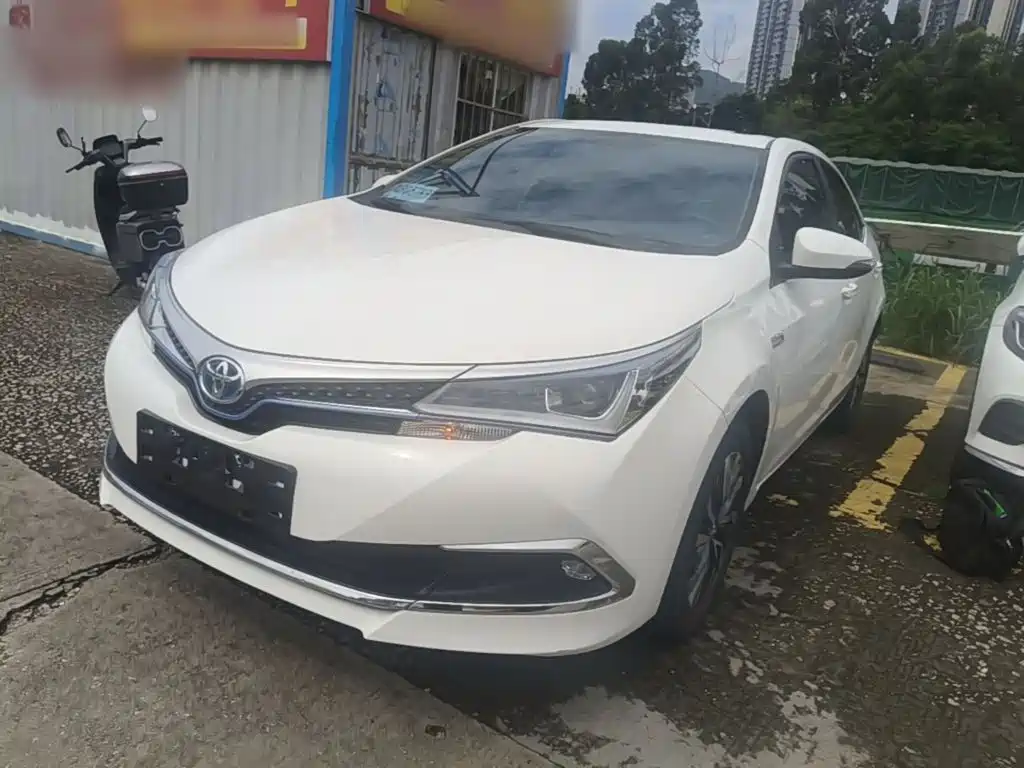 Toyota Corolla Twin Engine E+ 2019 1.8L E-CVT Leading Edition