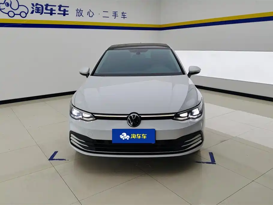 Volkswagen Golf 2023 Facelift 280TSI DSG Pro фото 2